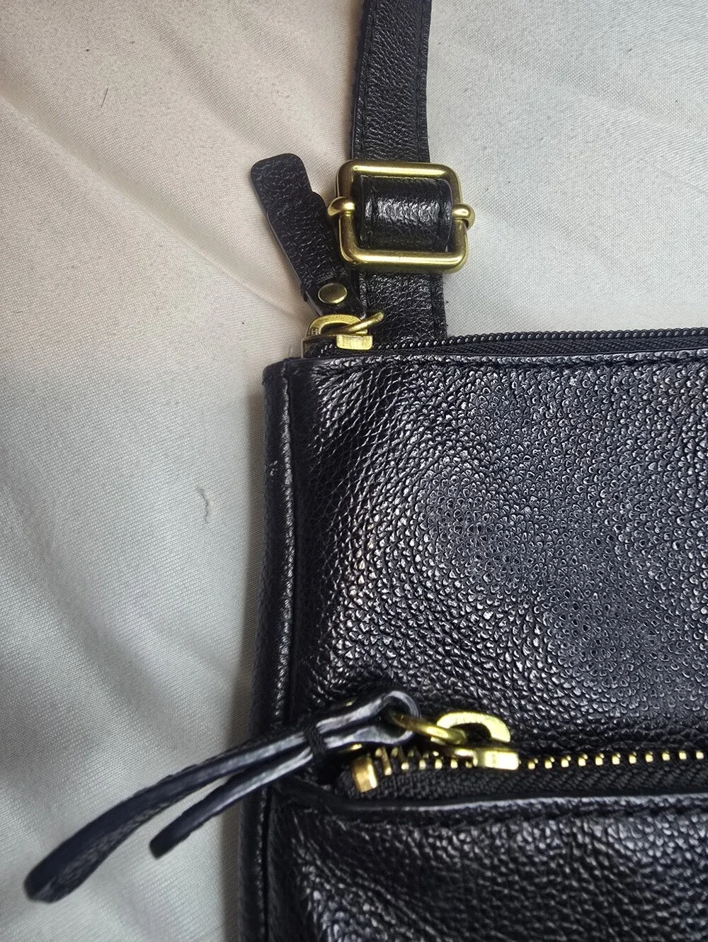 Fossil classic crossbody